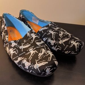 Skechers Bobs Black Dog Yoga Slip On Shoes